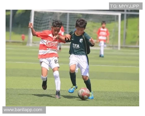 广州足球队耐力揭秘：从训练到比赛的全方位探索与分析