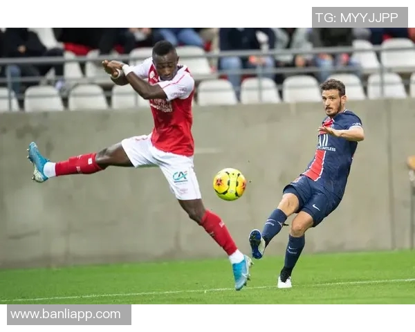 兰斯对阵巴黎FC比赛结果分析及精彩瞬间回顾