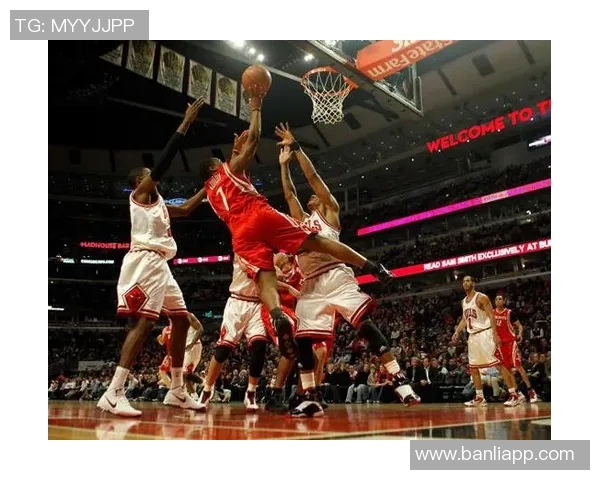 公牛队与火箭队激战在即12月12日篮球盛宴不可错过