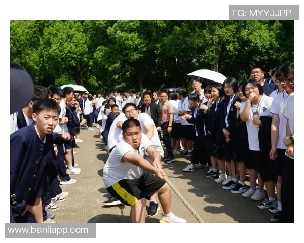 学生队与防卫者的激烈对抗赛展现青春拼搏精神与团队协作魅力