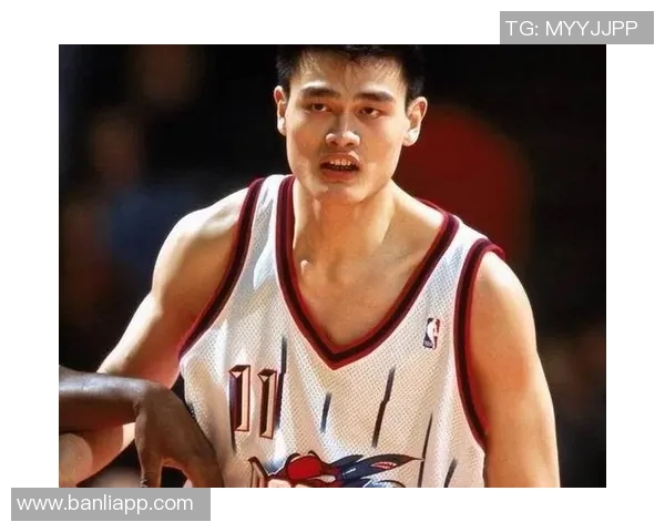 欧洲小鲨鱼与姚明的篮球对决谁能赢得最终荣耀与尊重