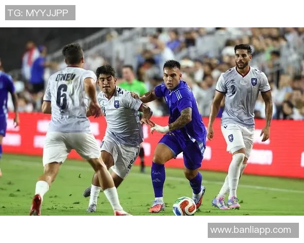 汉诺威主场迎战门兴挑战赛季首胜双方争夺激烈精彩对决即将上演